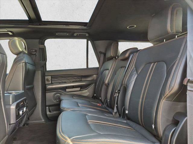 Used 2022 Ford Expedition Platinum AWD/4WD image 28