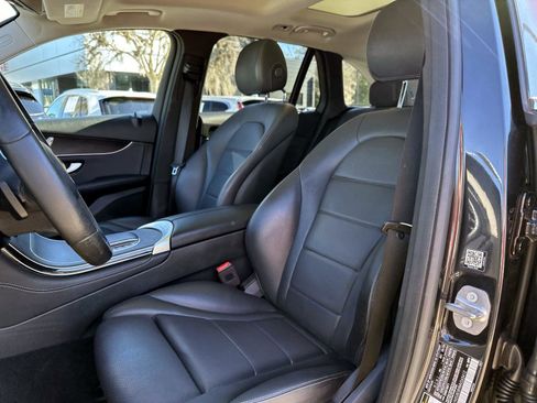 Used 2021 Mercedes-Benz GLC 300 image 19