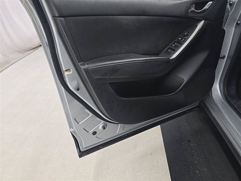 Used 2016 MAZDA CX-5 Touring FWD image 13