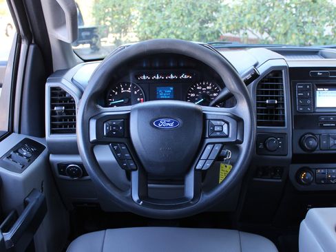 Used 2022 Ford F250 XL w/ Power Equipment Group image 20