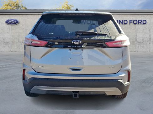 Used 2024 Ford Edge SEL w/ Convenience Package AWD/4WD image 5