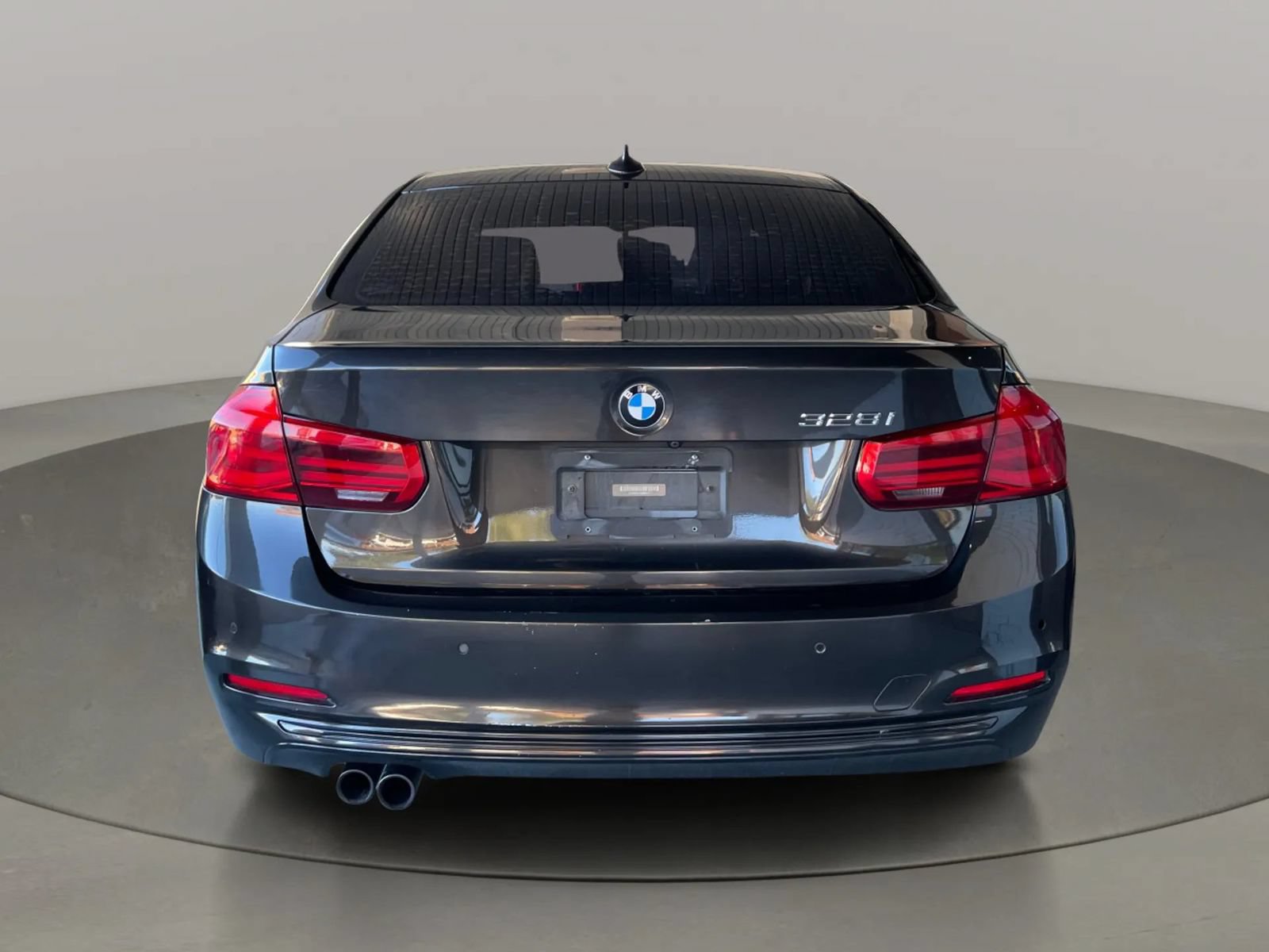 Used 2016 BMW 328i Sedan RWD image 4