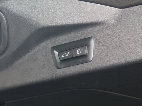 Used 2025 BMW X7 xDrive40i image 9