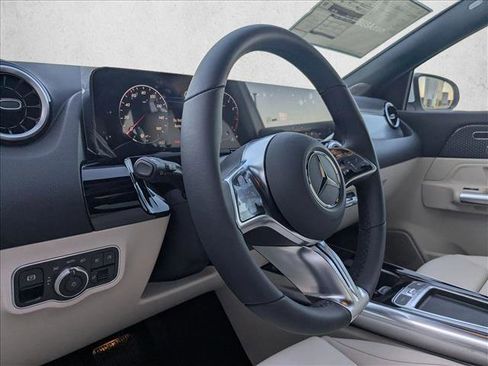 Used 2026 Mercedes-Benz GLA 250 image 9