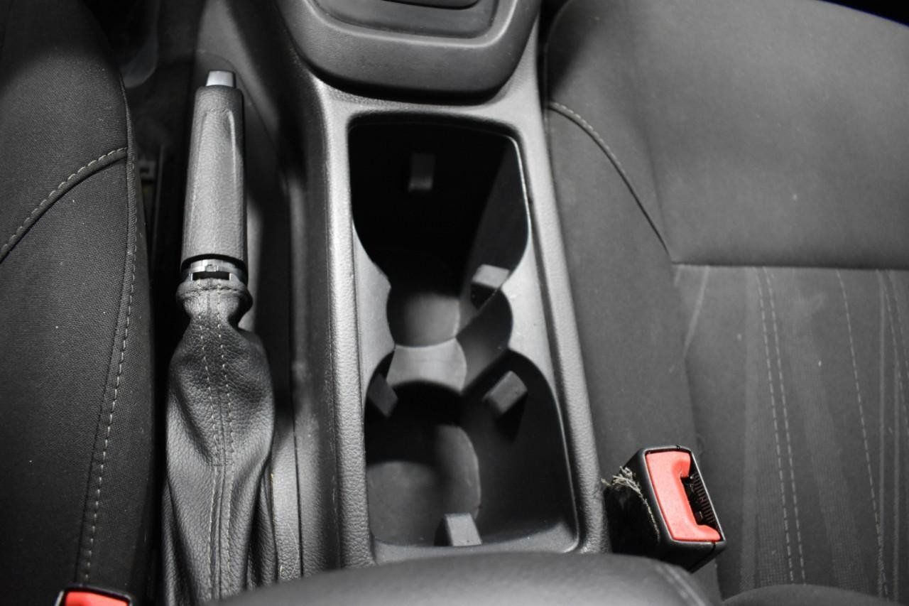 Used 2017 Ford Focus SE FWD image 29