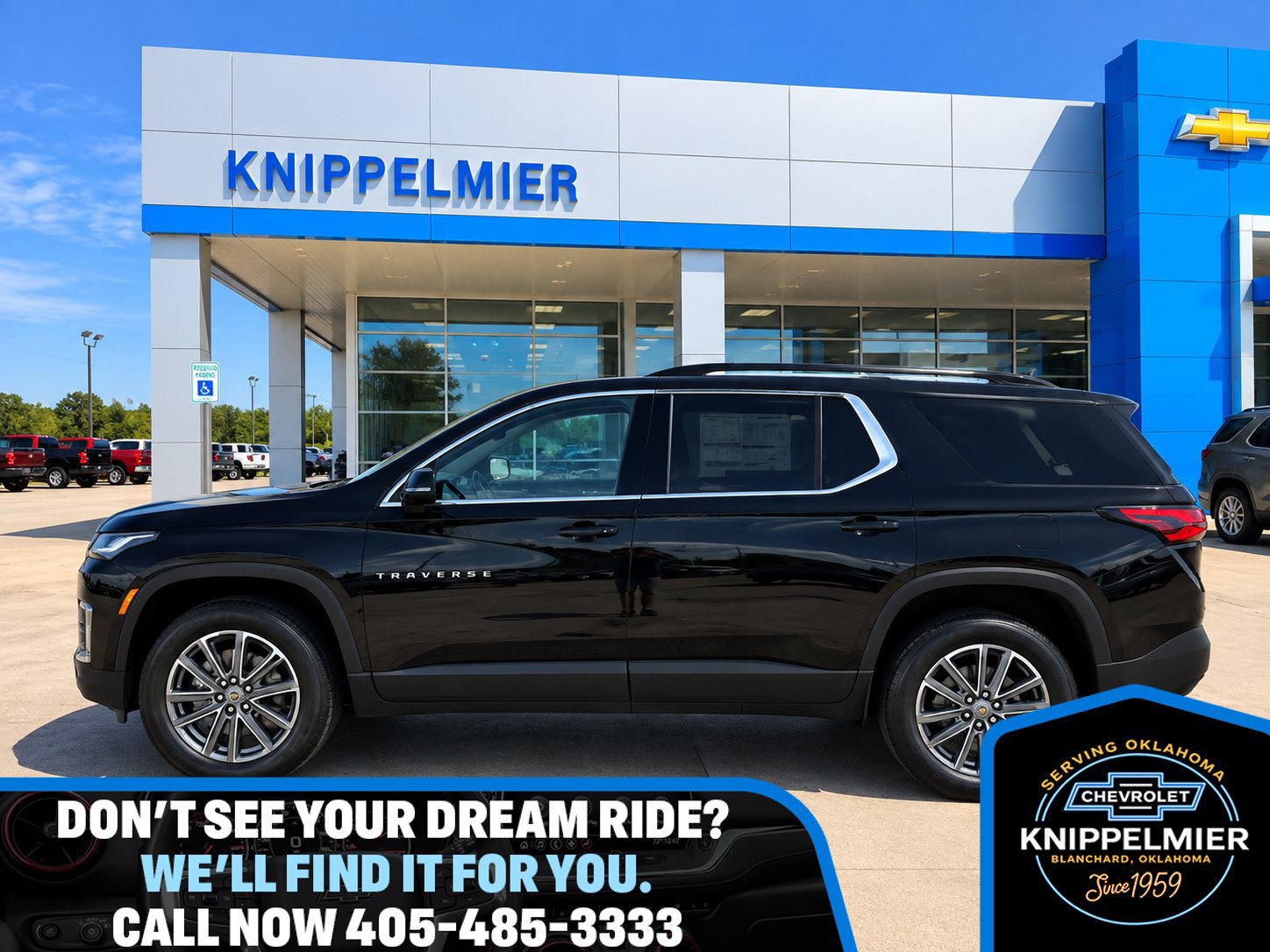 Used 2023 Chevrolet Traverse LT w/ LPO, Floor Liner Package AWD/4WD image 1