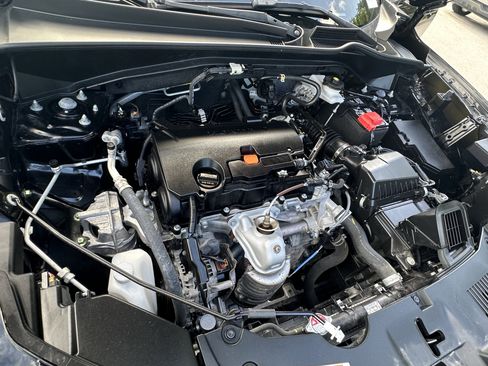 Used 2024 Honda HR-V Sport image 37