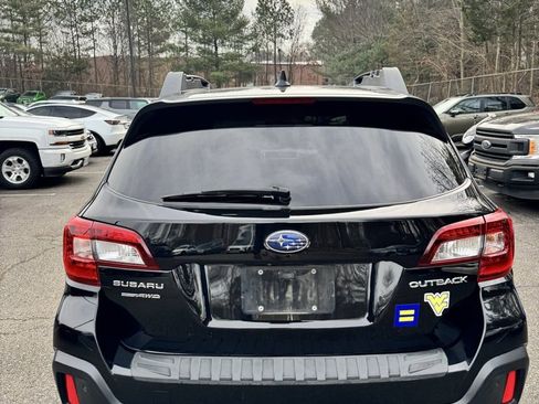 Used 2019 Subaru Outback 2.5i Limited w/ Popular Package #2 image 4