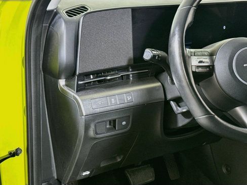 Used 2025 Hyundai Kona SEL FWD image 8