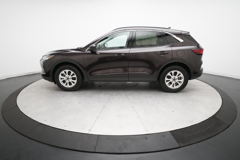 Used 2023 Ford Escape Active w/ Tech Pack #1 AWD/4WD image 24