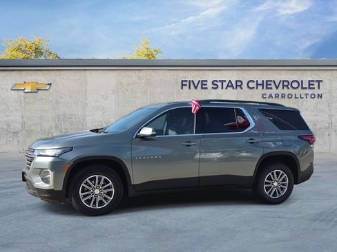 Used 2023 Chevrolet Traverse LT FWD image 4