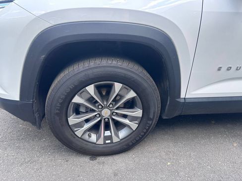 Used 2025 Chevrolet Equinox LT FWD image 25