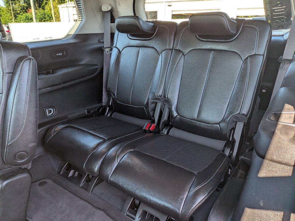 Used 2023 Jeep Grand Cherokee L Limited w/ Luxury Tech Group II AWD/4WD image 22