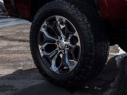 Used 2019 RAM 1500 Limited image 10