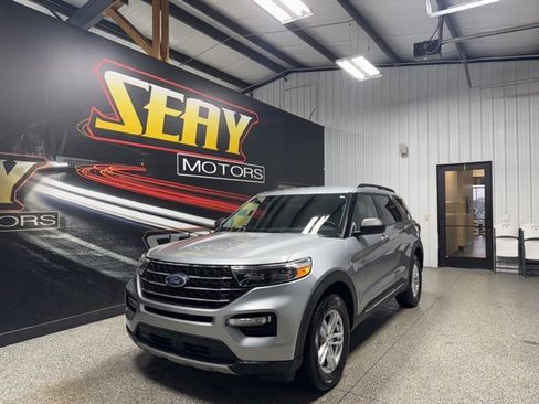 Used 2023 Ford Explorer XLT w/ Equipment Group 202A image 1