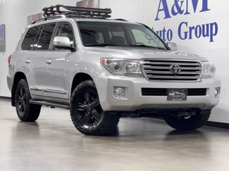 Used 2015 Toyota Land Cruiser image 1