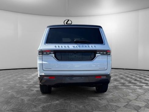 Used 2022 Jeep Grand Wagoneer Series I AWD/4WD image 6