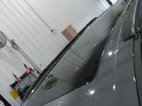 Used 2025 Chrysler Pacifica Limited image 15