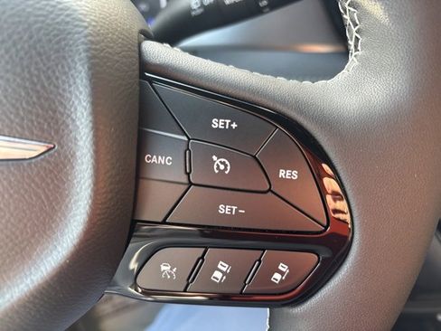 New 2026 Chrysler Pacifica Select w/ S Appearance Package image 24