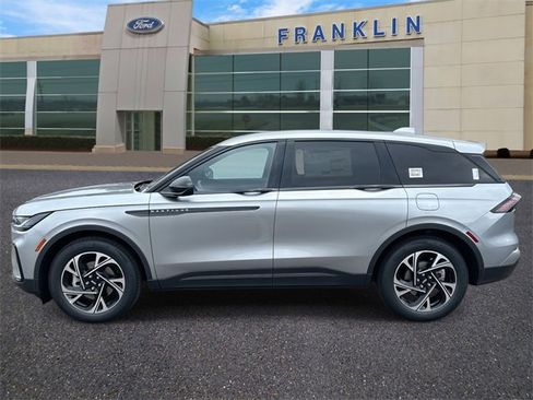 New 2025 Lincoln Nautilus Premier w/ Equipment Group 102A image 4