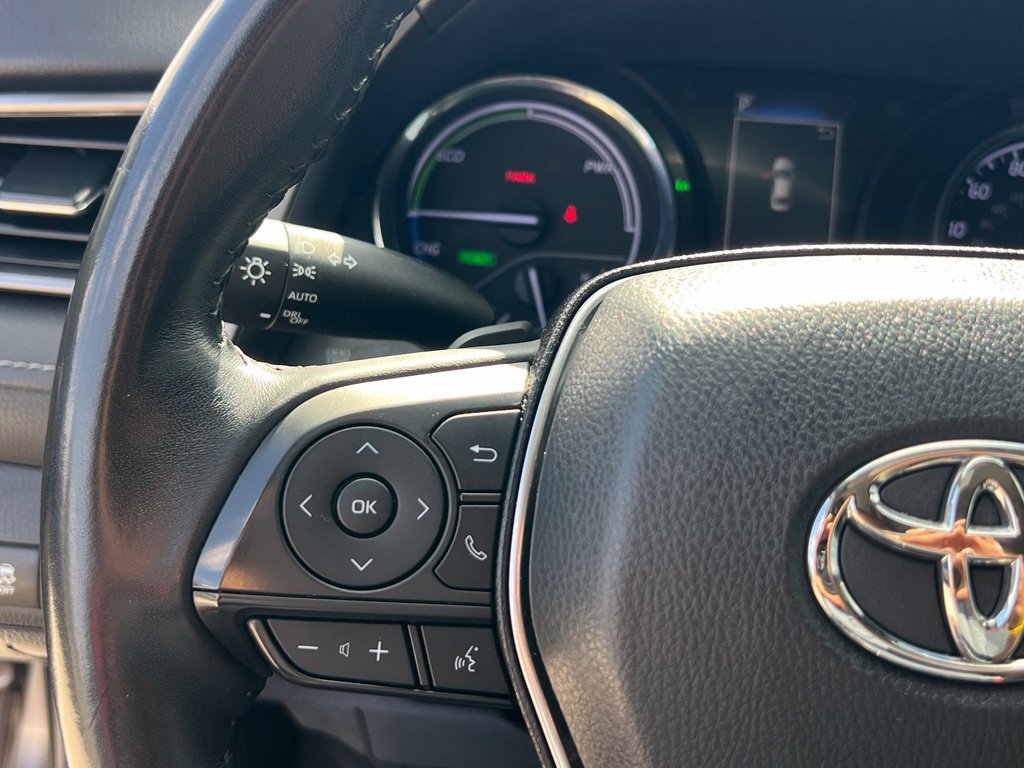 Used 2019 Toyota Camry SE w/ Audio Package FWD image 18