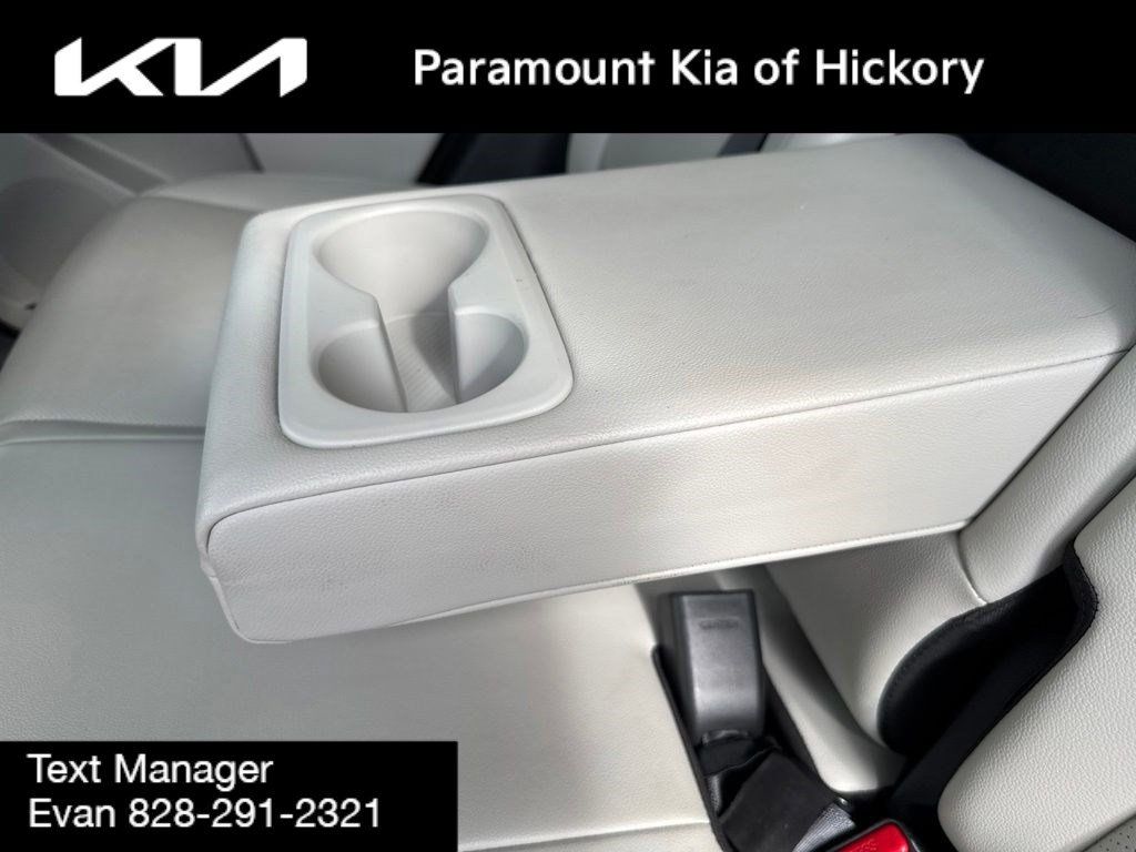 Used 2023 Kia Sportage EX AWD/4WD image 14