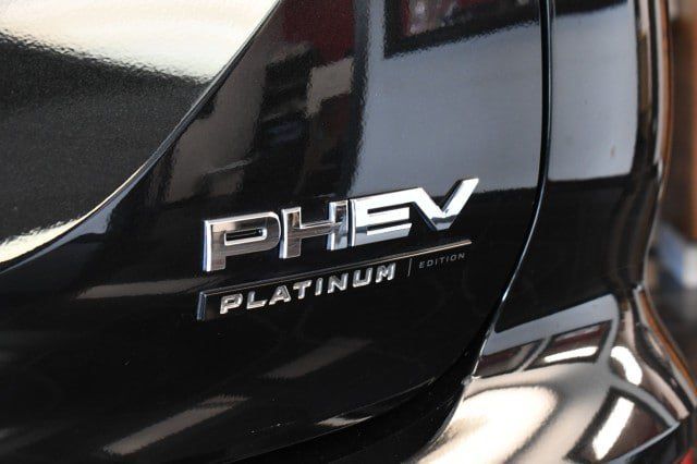 Used 2025 Mitsubishi Outlander SEL AWD/4WD image 17