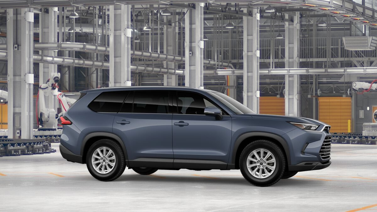New 2026 Toyota Grand Highlander XLE FWD image 13
