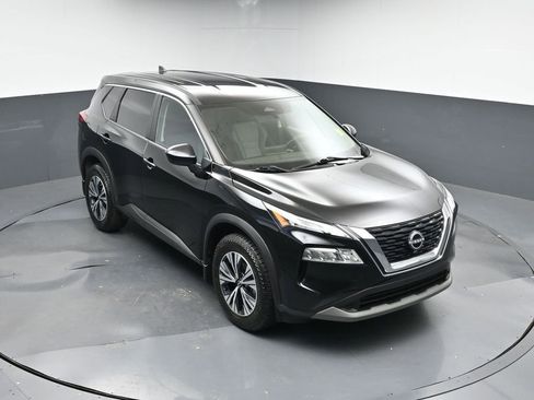 Used 2023 Nissan Rogue SV image 45