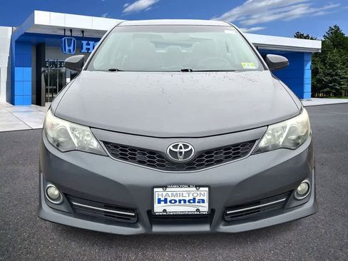 Used 2013 Toyota Camry SE image 28