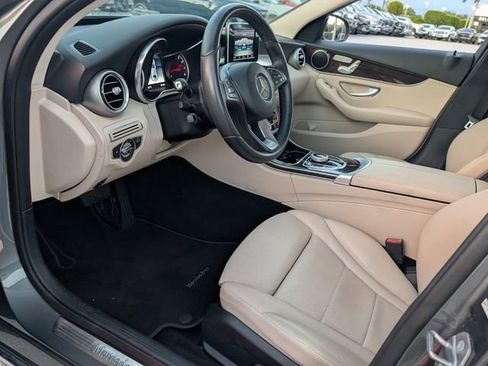 Used 2018 Mercedes-Benz C 300 Sedan image 6