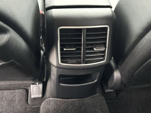 Used 2024 Kia Sportage EX AWD/4WD image 16