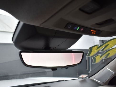 Used 2022 Cadillac Escalade ESV Premium Luxury Platinum w/ Heavy-Duty Trailer Package image 25