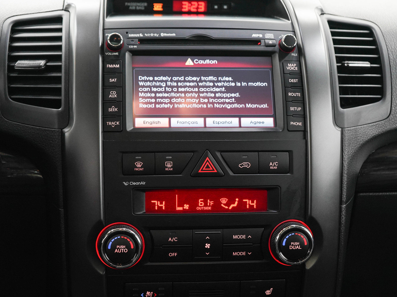 Used 2012 Kia Sorento SX w/ SX Premium Pkg AWD/4WD image 16