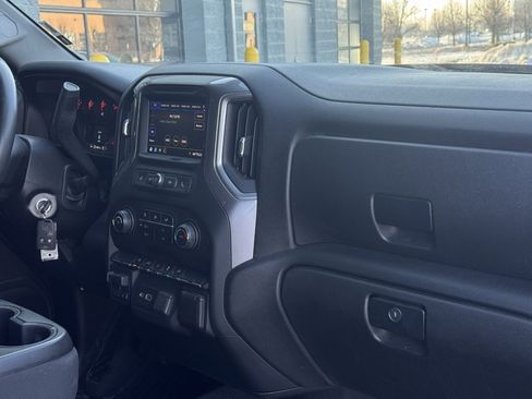 Used 2021 Chevrolet Silverado 1500 Custom image 40