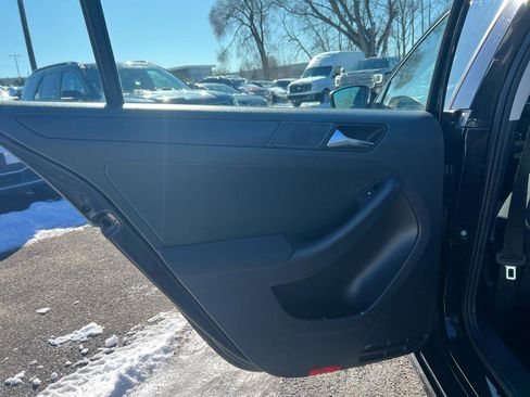 Used 2012 Volkswagen Jetta S image 20