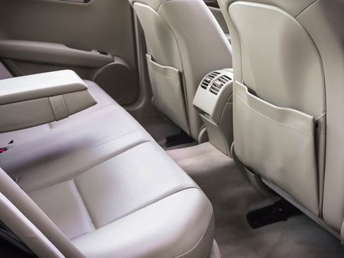 Used 2014 Mercedes-Benz C 250 Sedan image 22