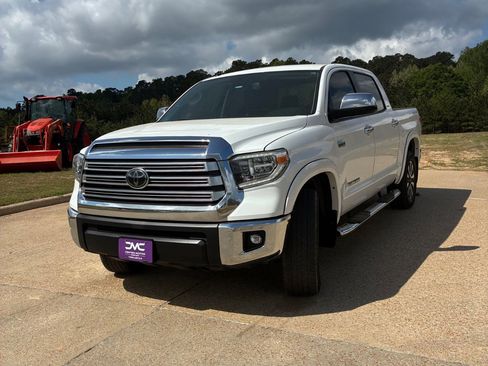 Used 2018 Toyota Tundra Limited image 1