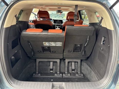 Used 2022 Kia Carnival SX Prestige FWD image 24