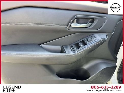 Certified 2023 Nissan Rogue SV w/ SV Premium B Package AWD/4WD image 17