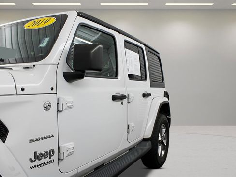 Used 2019 Jeep Wrangler Unlimited Sahara w/ Safety Group image 31