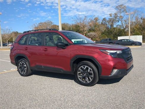 Used 2025 Subaru Forester image 2
