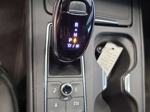 Used 2025 Cadillac XT4 Premium Luxury FWD image 30