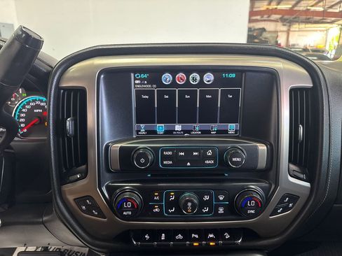 Used 2018 GMC Sierra 1500 Denali AWD/4WD image 15