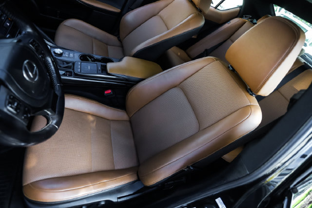 Used 2022 Lexus IS 300 AWD w/ Premium Package image 38