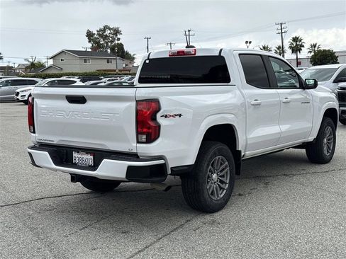 Used 2023 Chevrolet Colorado LT image 3