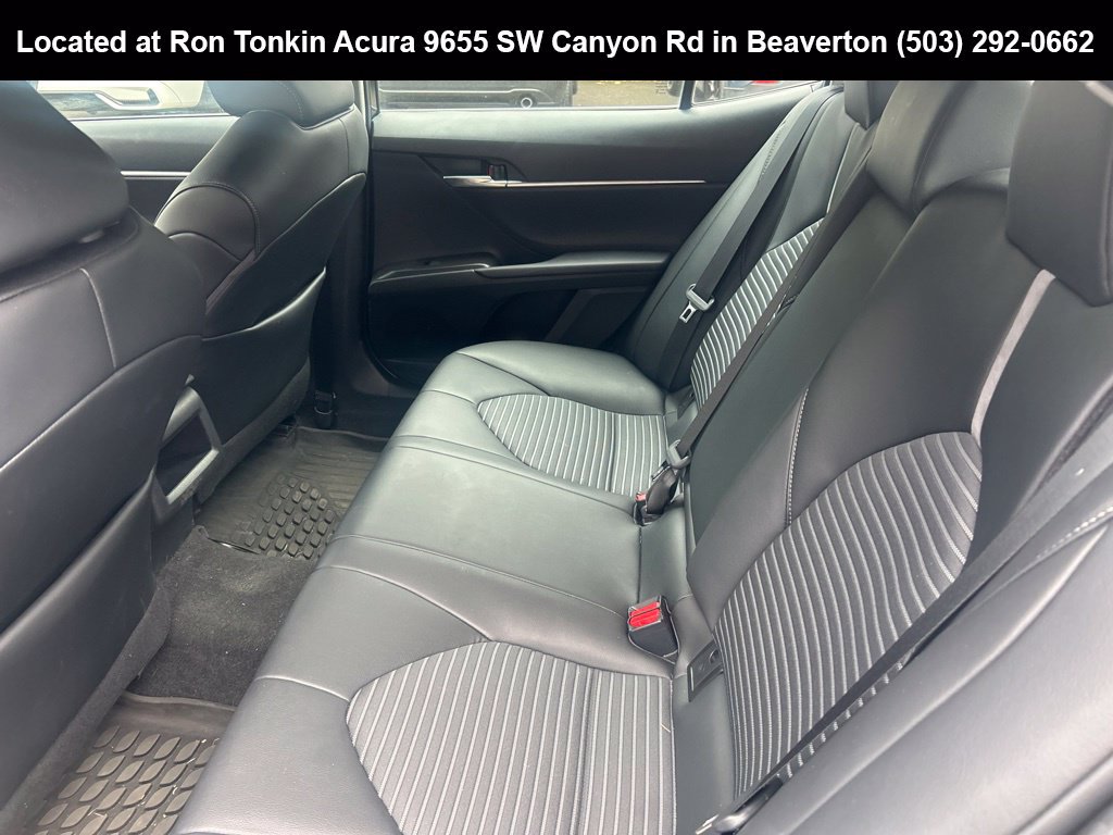 Used 2021 Toyota Camry SE w/ Cold Weather Package FWD image 9