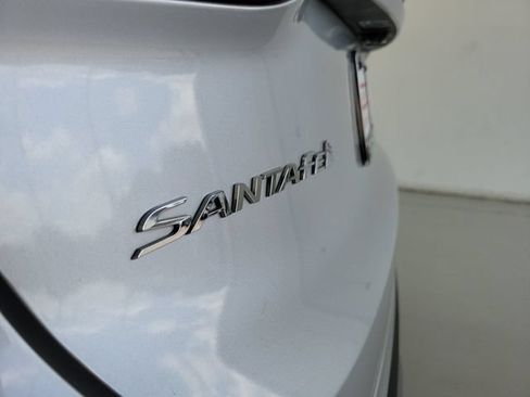 Used 2019 Hyundai Santa Fe SE AWD/4WD image 9