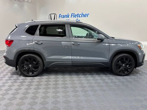 Used 2022 Volkswagen Taos SE AWD/4WD image 7