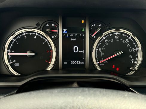 Used 2024 Toyota 4Runner TRD Off-Road Premium image 22